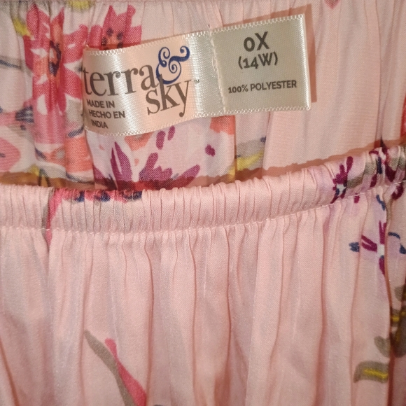 Terra & Sky Pink Floral Top - Picture 2 of 2